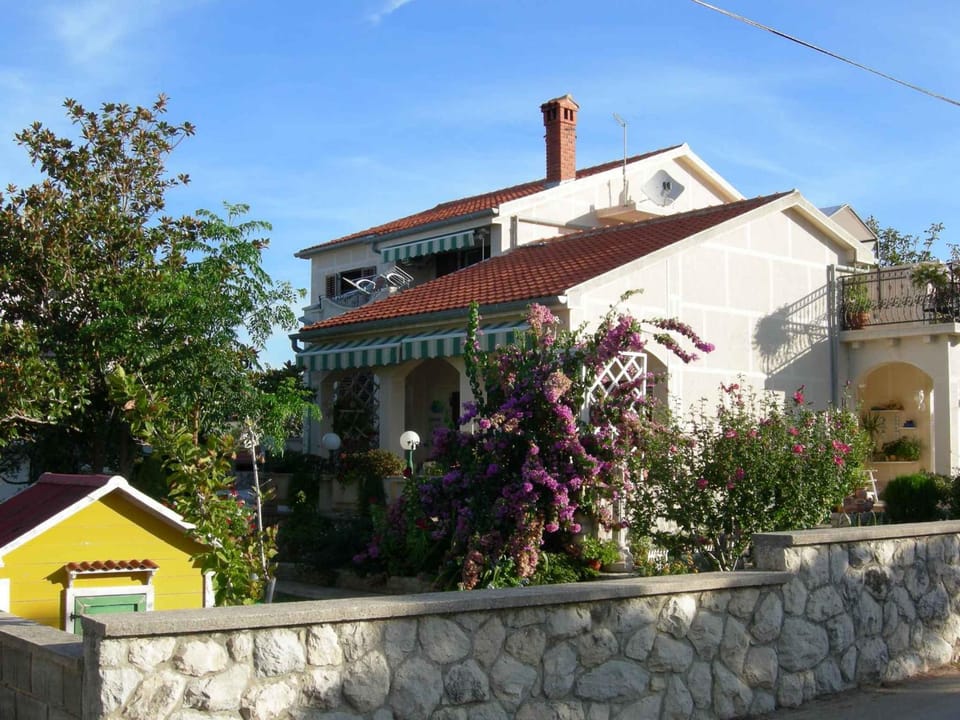 Property building, Summer