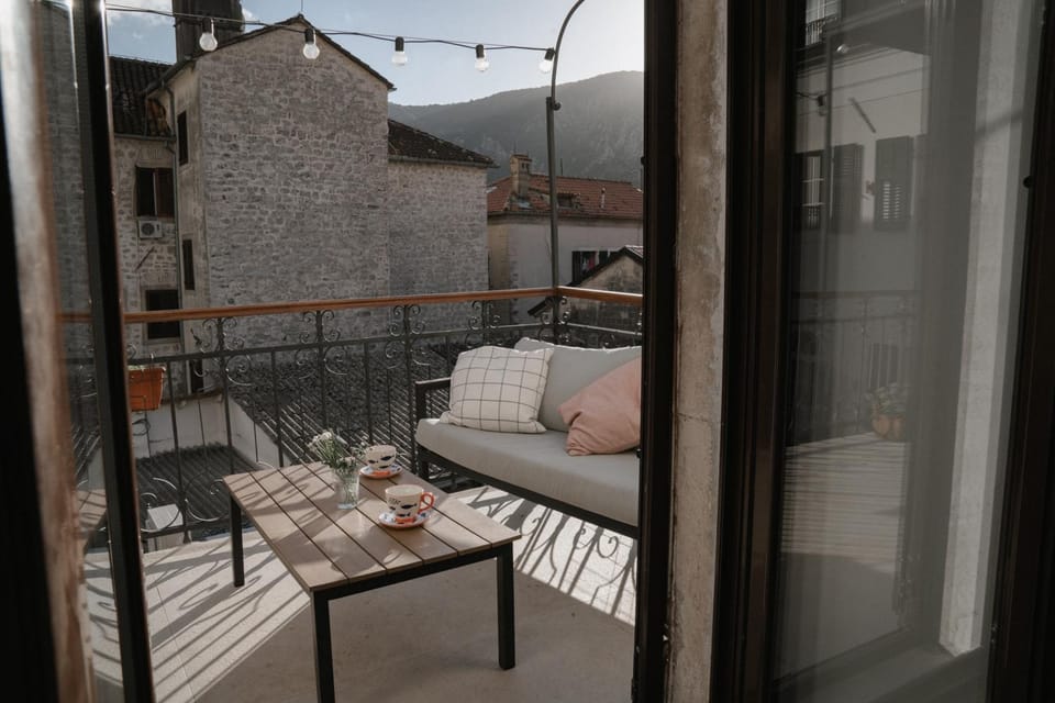 Day, Balcony/Terrace