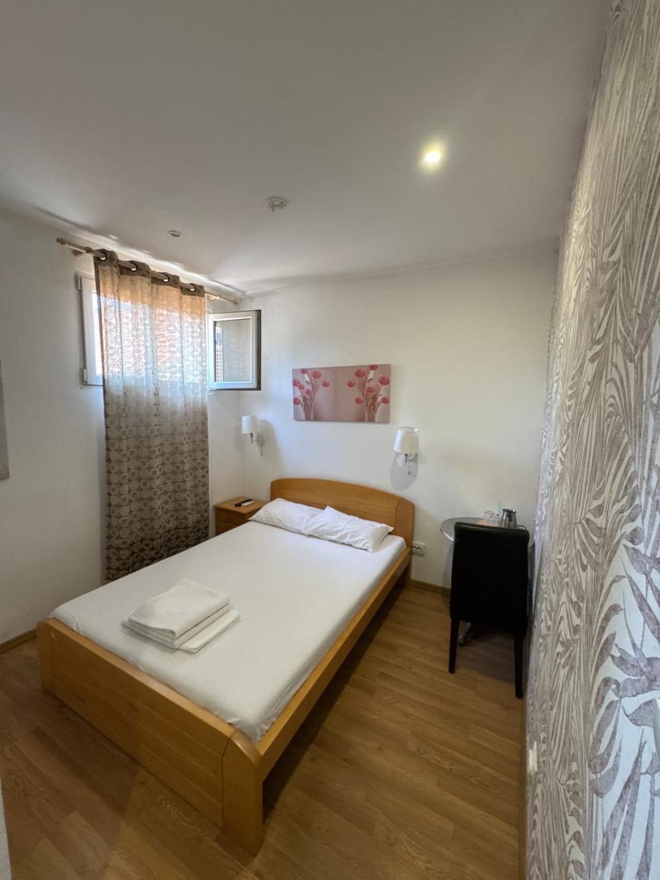 Apartments and Rooms L E F T RIVER Belgrade Bed and Breakfast in Belgrade