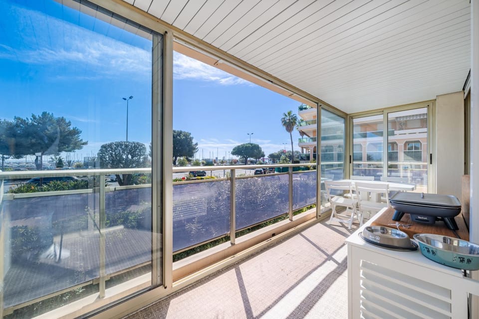 Patio, Day, BBQ facilities, View (from property/room), Balcony/Terrace, Kitchen or kitchenette, Dining area