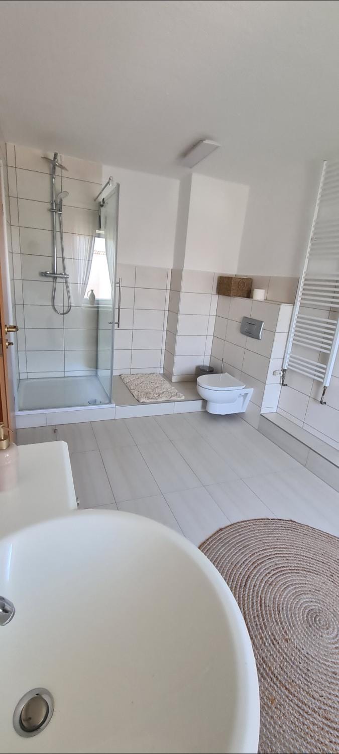 Stilvolle Ferienwohnung free parking, Space, WLAN Apartment in Kassel