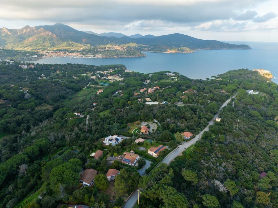 Nearby landmark, Natural landscape, Bird's eye view