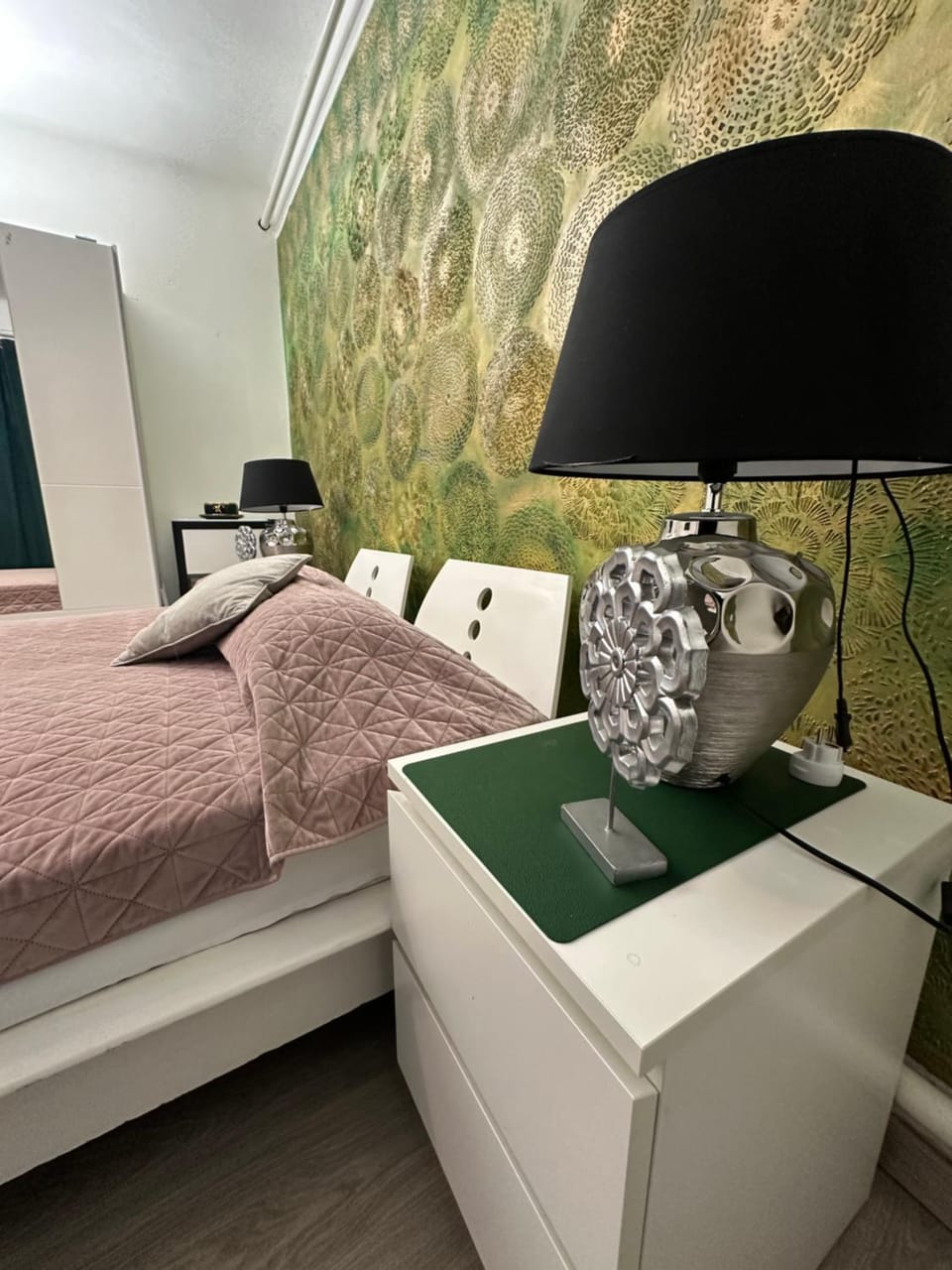 Airport17 B&B Bed and Breakfast in Budapest