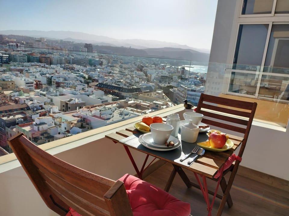 View (from property/room), Balcony/Terrace, Balcony/Terrace, City view, Mountain view