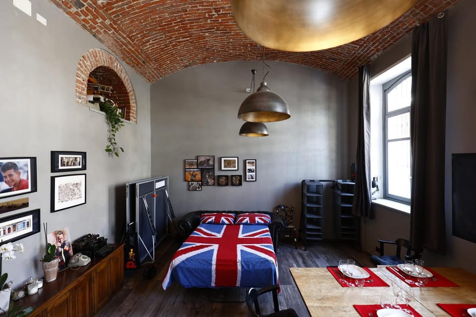 Living room, Photo of the whole room