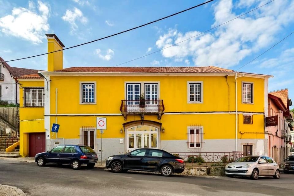 Casa Amarela de Sintra II House in Sintra