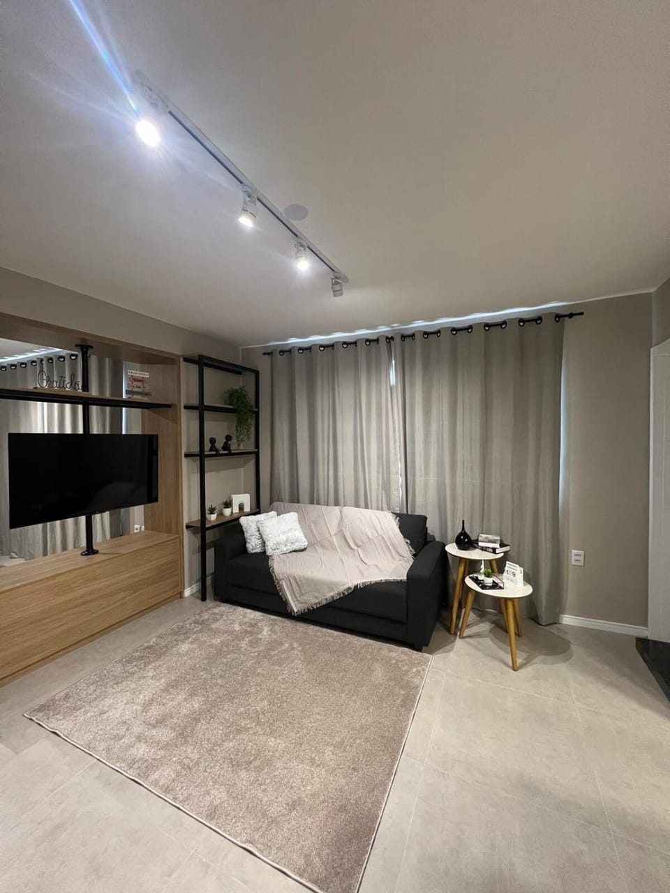 Communal lounge/ TV room, TV and multimedia, Living room