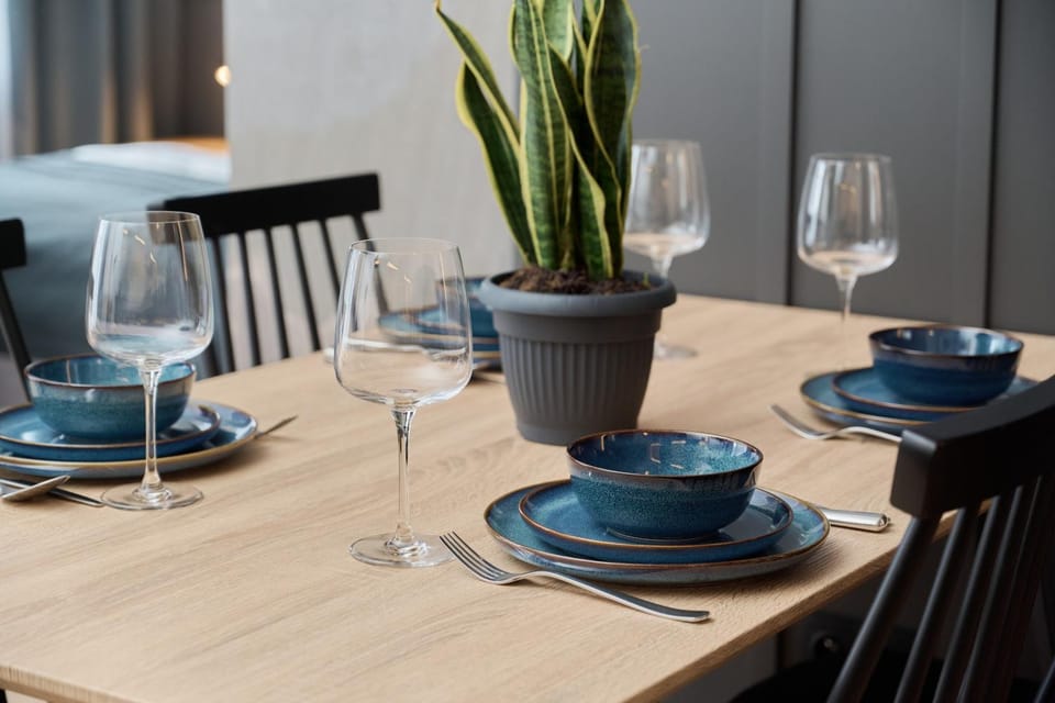 Food and drinks, Food and drinks, Dining area, Meals, Meals, Drinks, Family