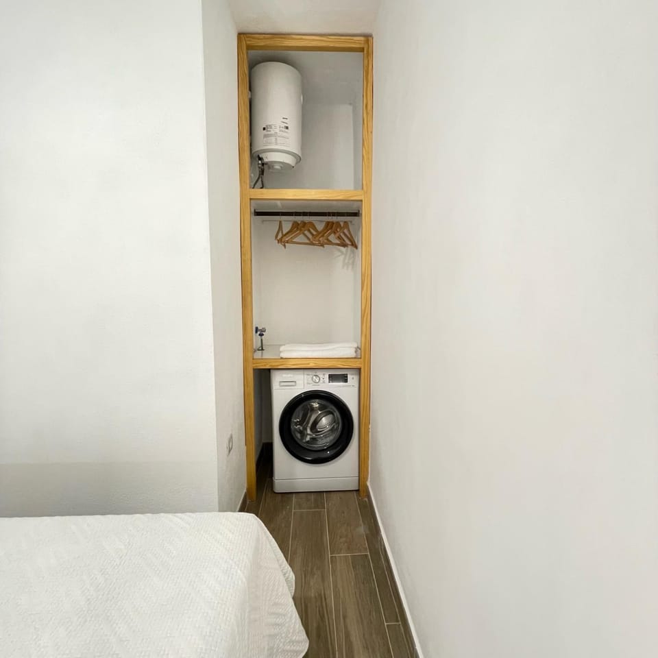 Bed, Photo of the whole room, wardrobe, washing machine