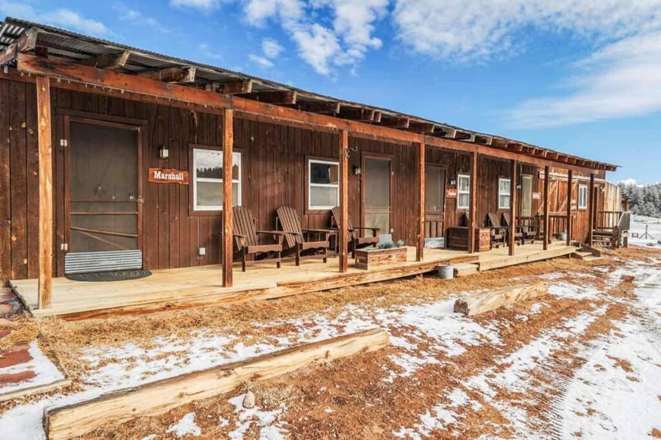Cabin in Colorado National Forest at MLazyC ranch! Cabin in Park County