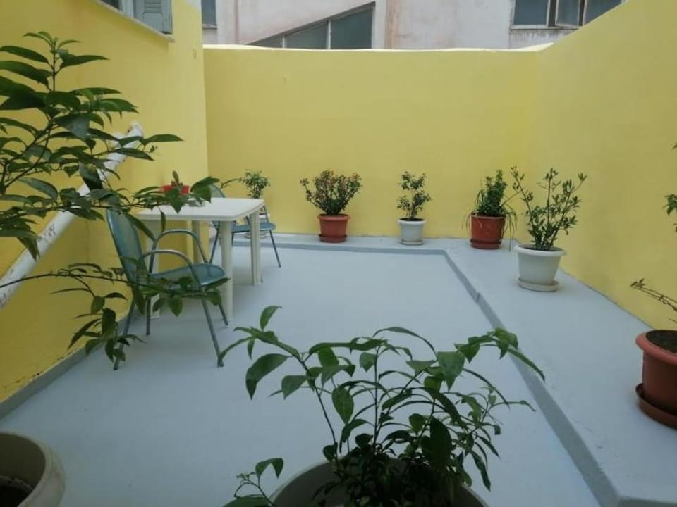 Recreation rooms Bed and Breakfast in Athens
