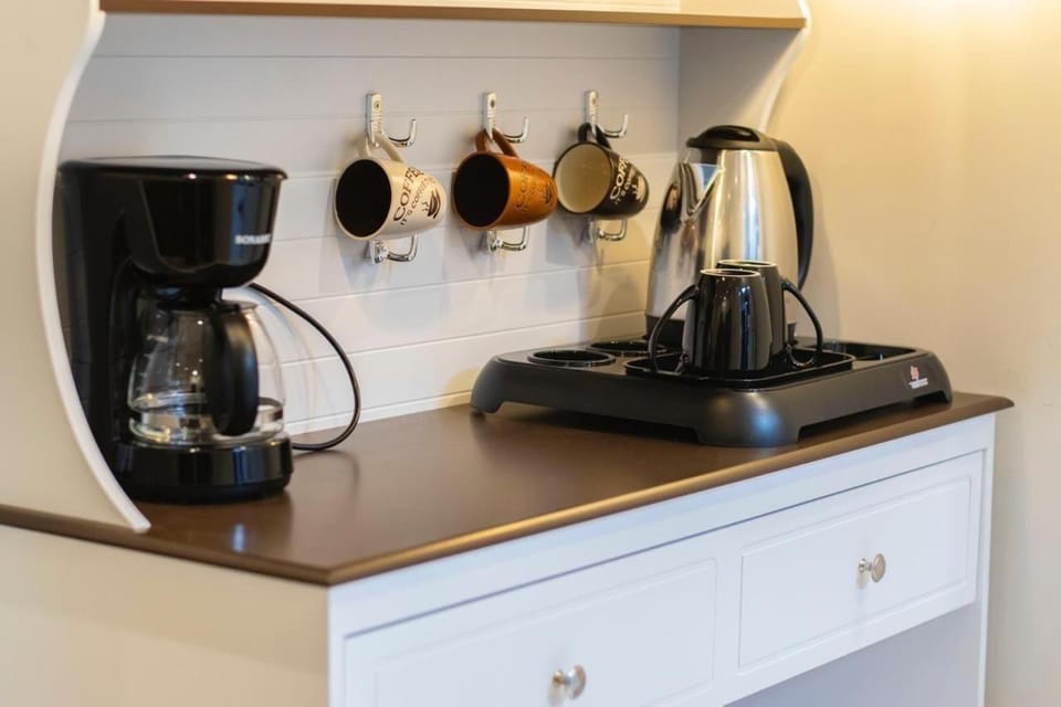 Coffee/tea facilities, Kitchen or kitchenette