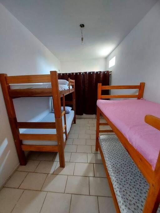 Bedroom, bunk bed