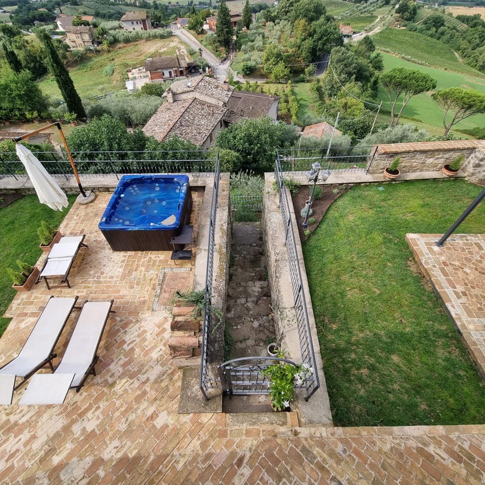 Natural landscape, Bird's eye view, Garden, Garden view, Pool view, sunbed