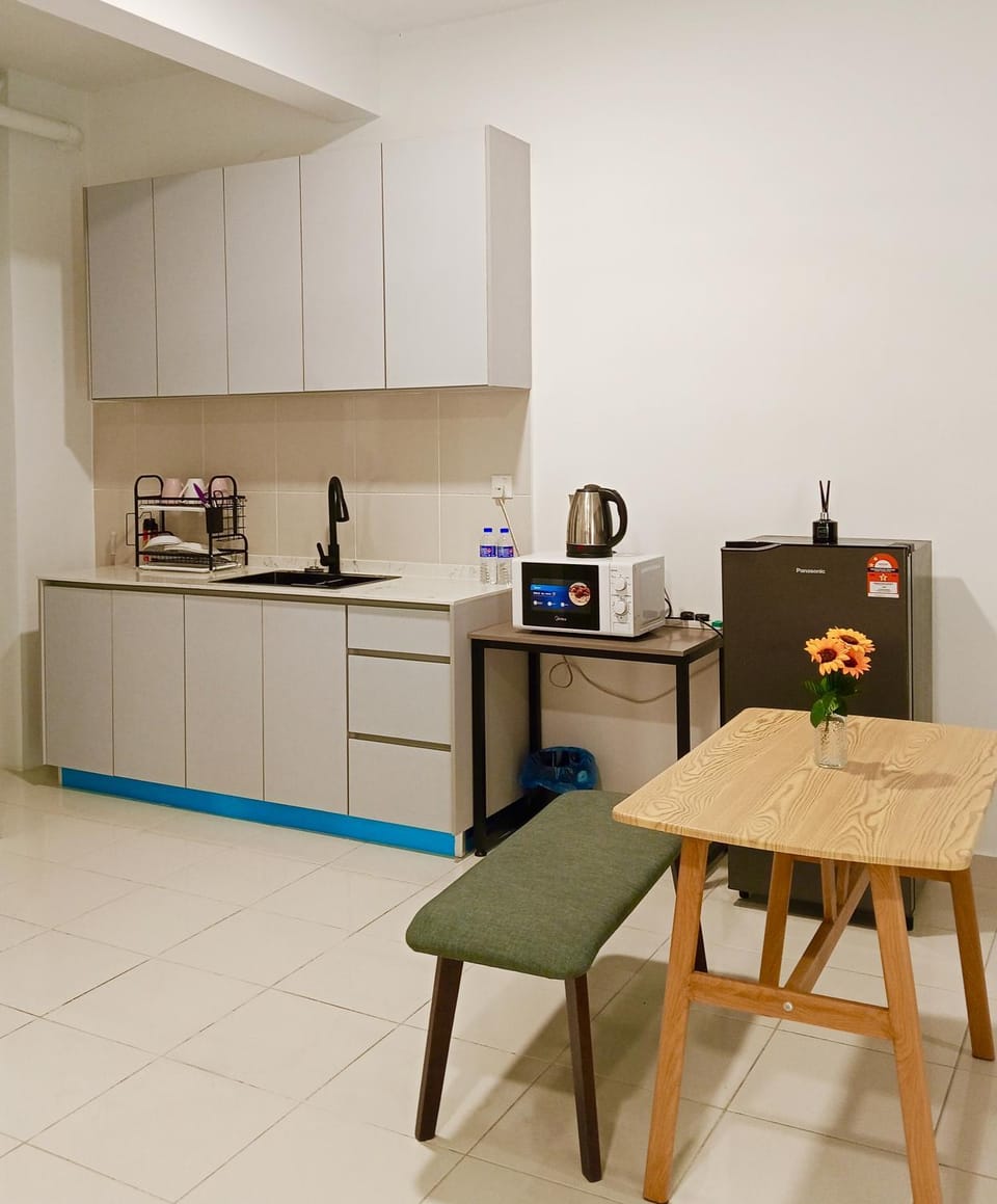 Studio with Rooftop Pool at Youth City Nilai by D'KAY HOMES, near USIM KLIA Apartment in Negeri Sembilan, Malaysia