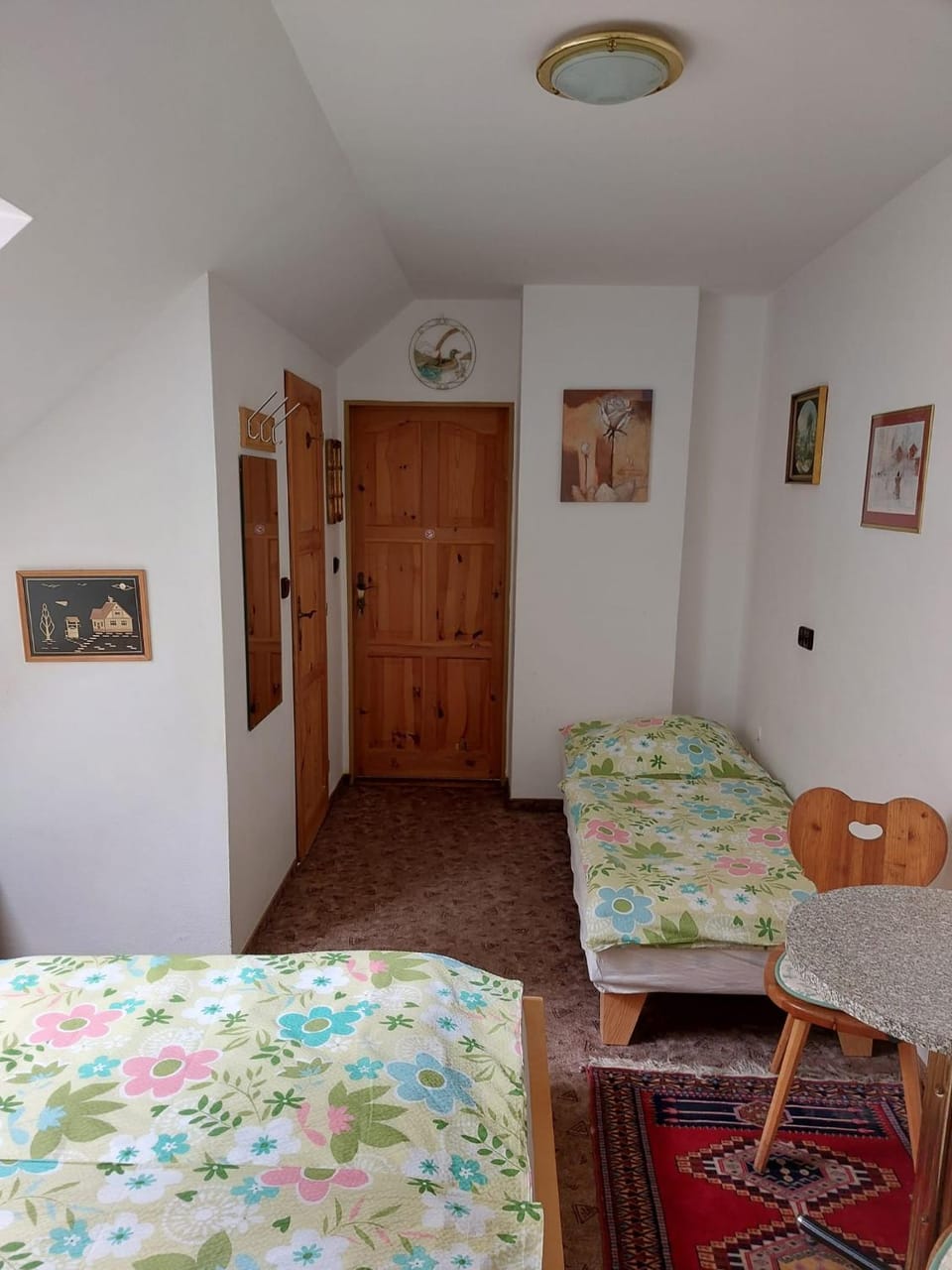 Photo of the whole room
