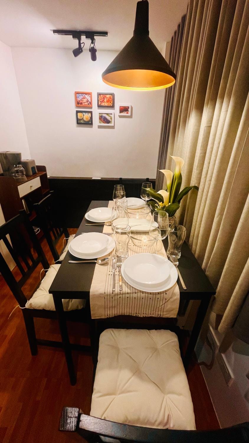 Dining area, Breakfast