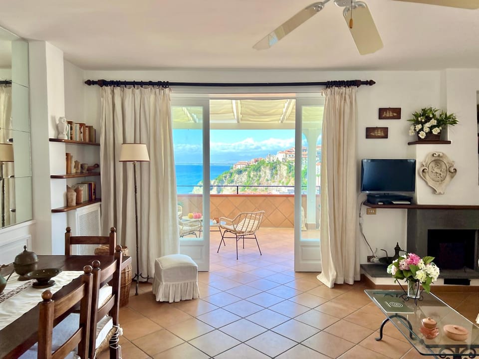 Library, Balcony/Terrace, Living room, Seating area, Dining area, Sea view, fireplace