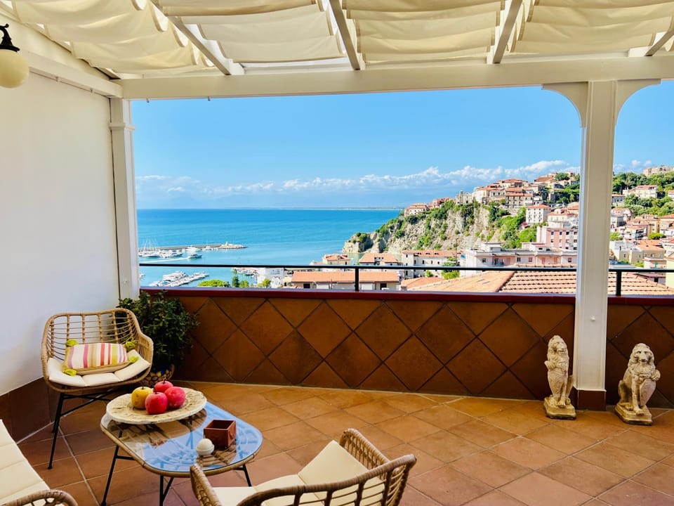 View (from property/room), Balcony/Terrace, Sea view