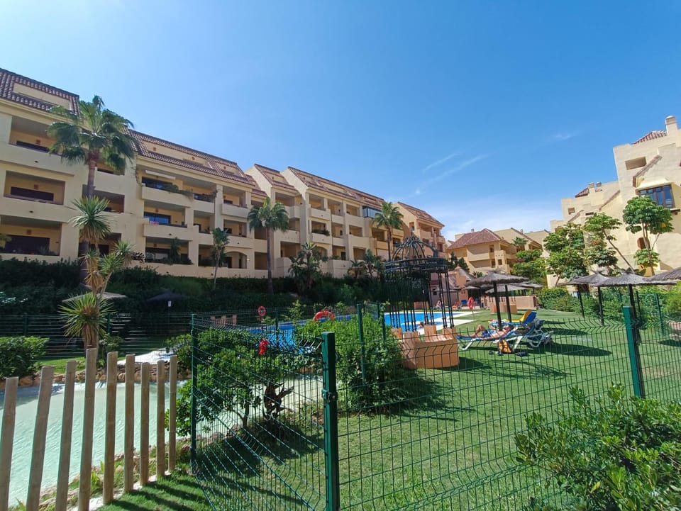 Garden, Pool view, Area and facilities, Swimming pool