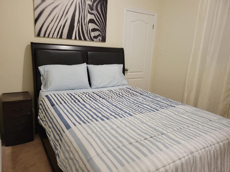 Jack & Jill Private Suite @RoseGlen Place Apartment in Niagara-on-the-Lake