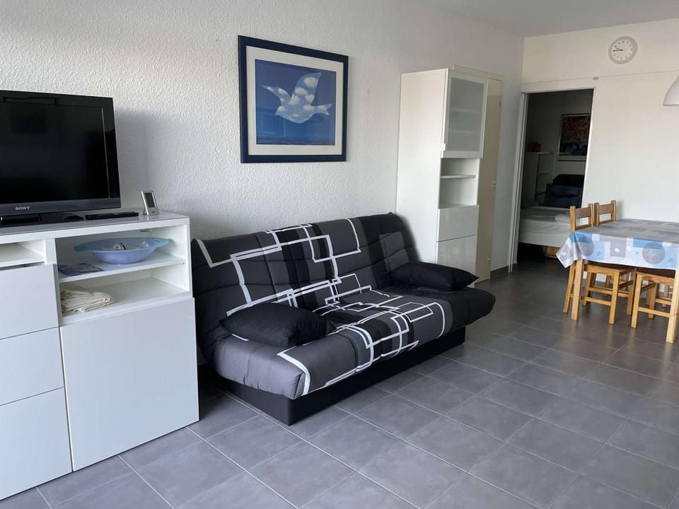 T2 Le Barcarès - Terrasse, Piscine, Parking - FR-1-195-106 Apartment in Le Barcarès