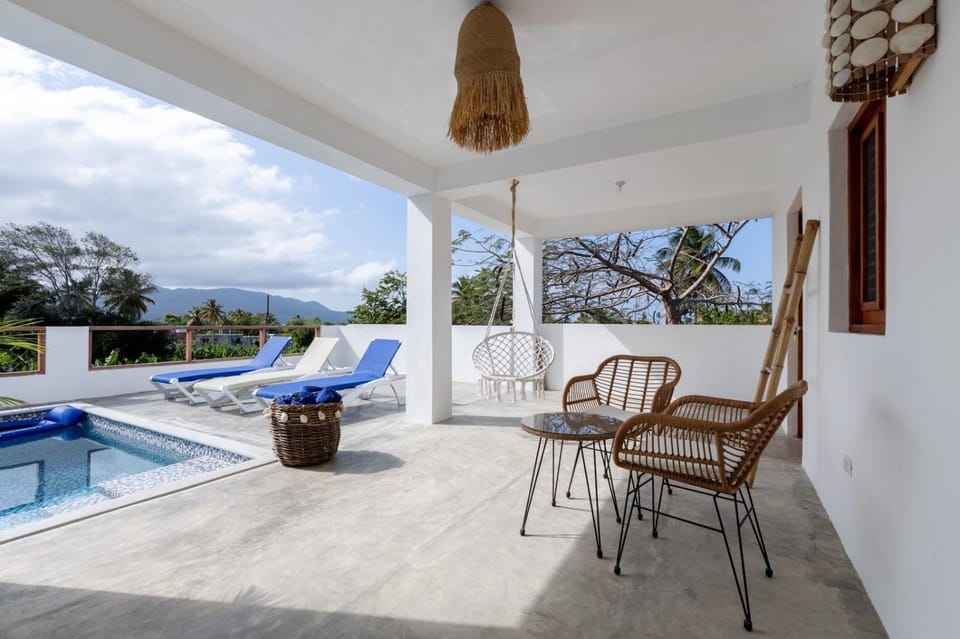 Casa flor - 16 pax, vista al mar, 2 min de la playa Villa in Samaná Province