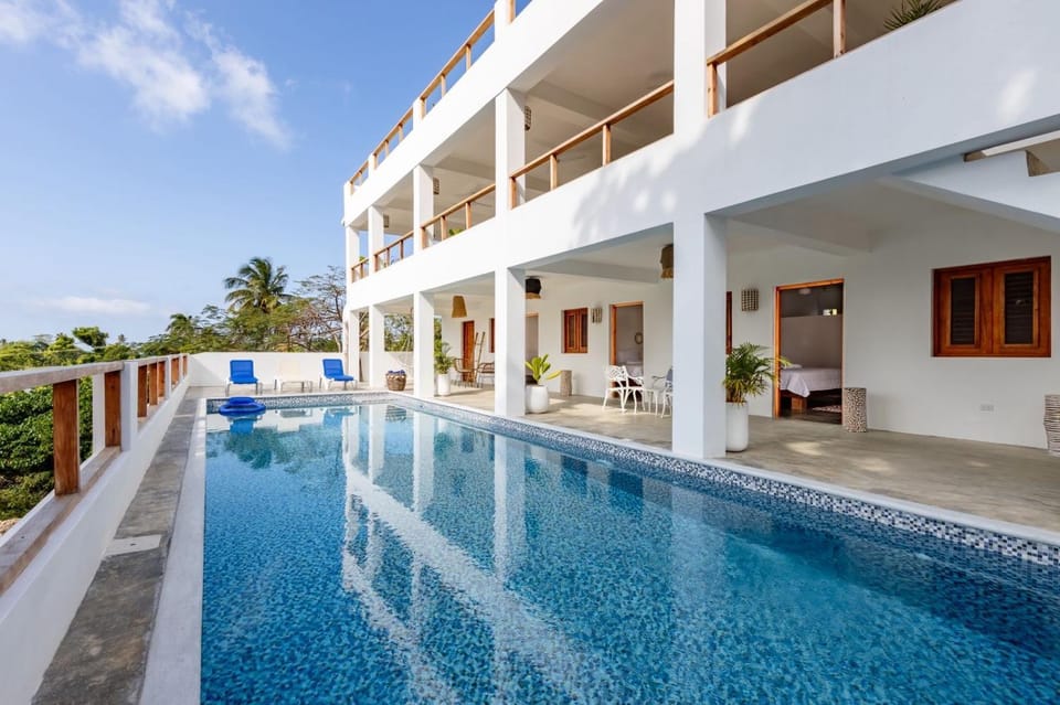 Casa flor - 16 pax, vista al mar, 2 min de la playa Villa in Samaná Province
