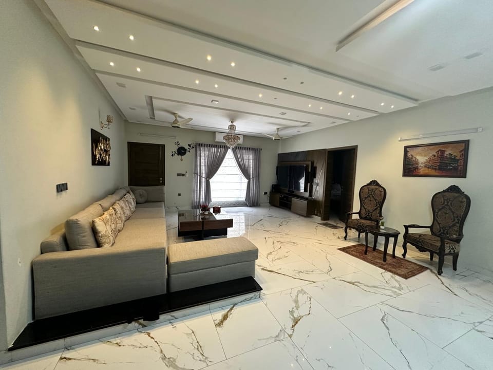 Villa Islamabad Central Hill View Park View Villa in Islamabad