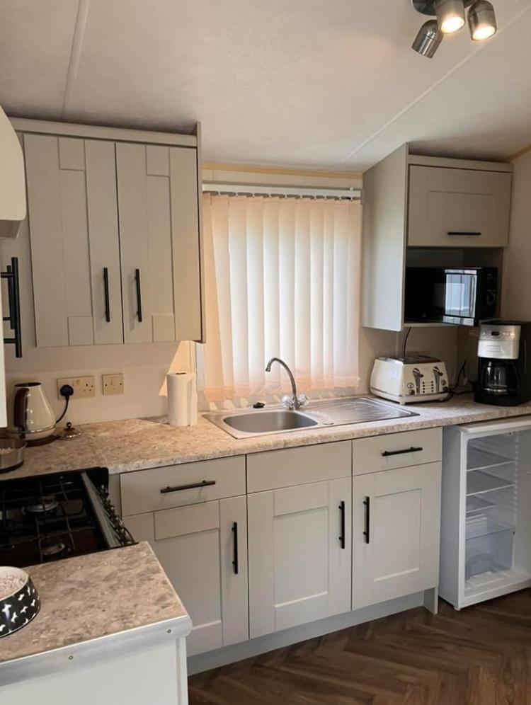 Lazeeedays on Mersea Island Campground/ 
RV Resort in Mersea Island