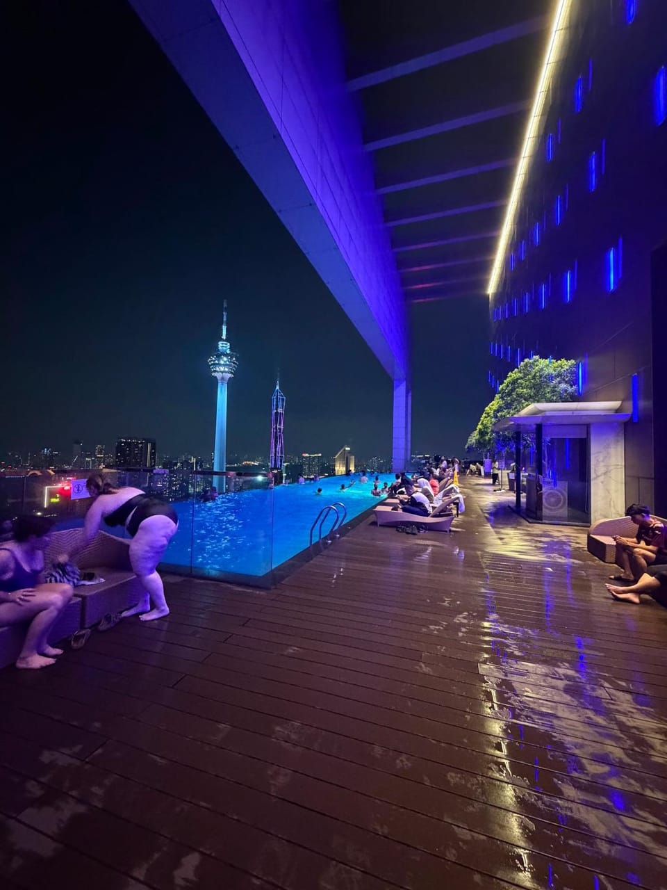 Swimming pool