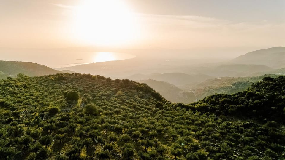 City view, Mountain view, Sea view