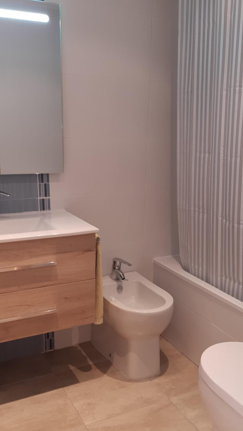 Bathroom, Bath
