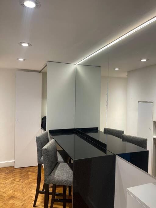 White Callao Apartment in Buenos Aires