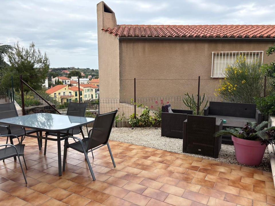 Appartement T2 de 30m2, Grande Terrasse, Résidence Soleil Marin Apartment in Collioure