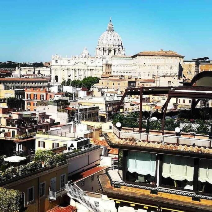 Angel House - balcony and view Apartment in Rome