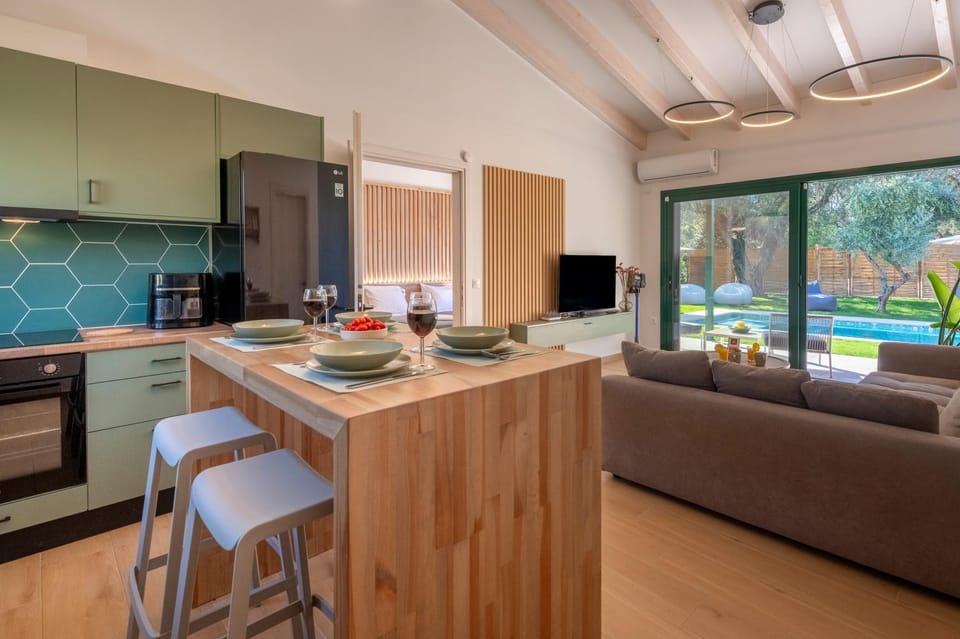 Living room, Garden view, kitchen