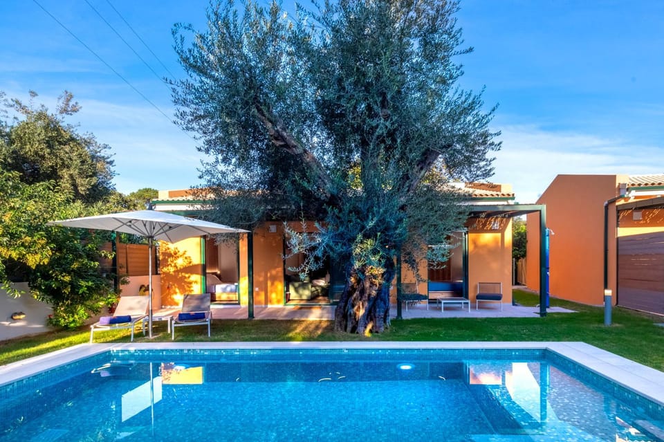 Patio, Garden, Balcony/Terrace, Swimming pool
