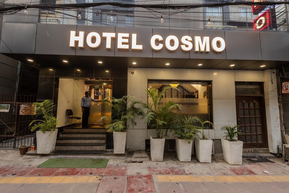 Facade/entrance, Logo/Certificate/Sign