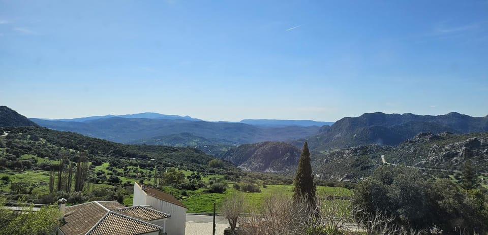 Balcony/Terrace, Mountain view