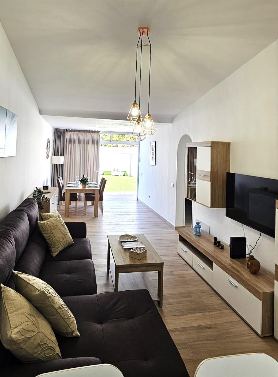 Communal lounge/ TV room