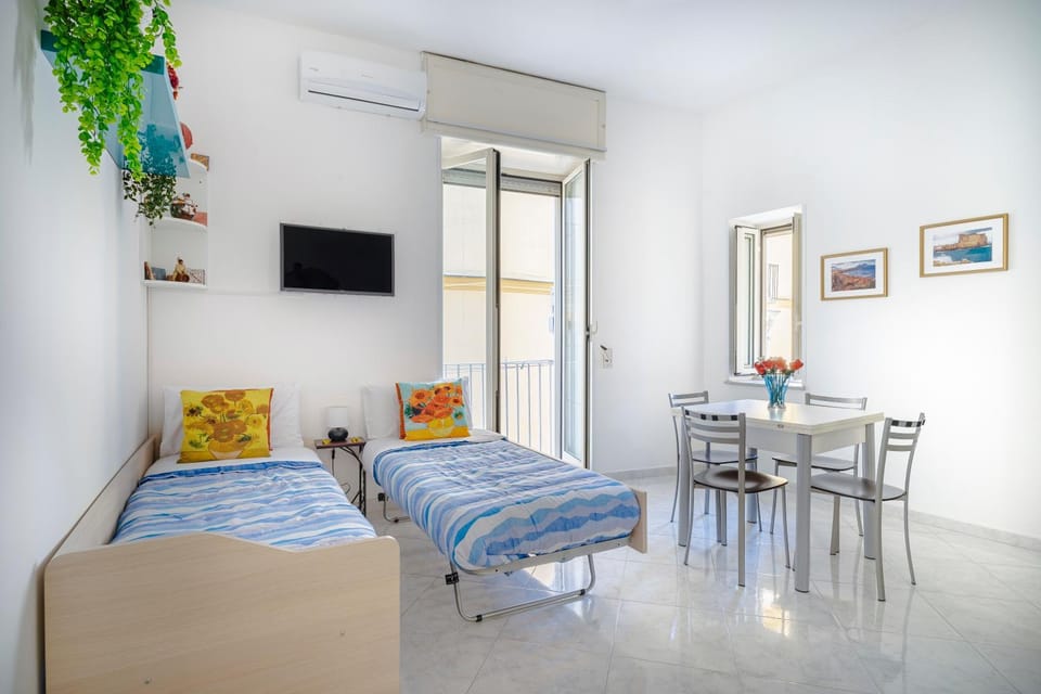 Living room, Bedroom