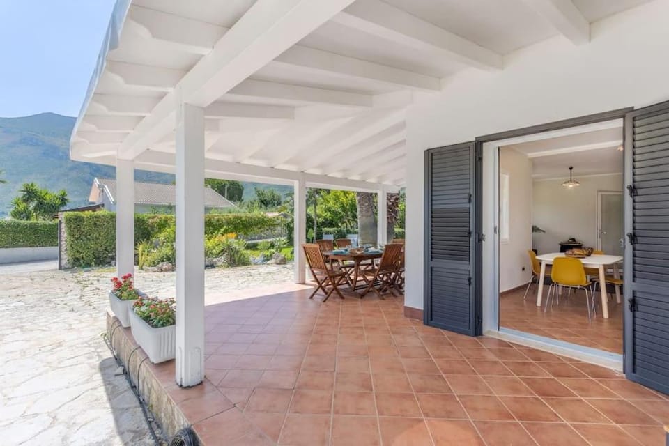 Patio, Natural landscape, View (from property/room), Dining area, Mountain view