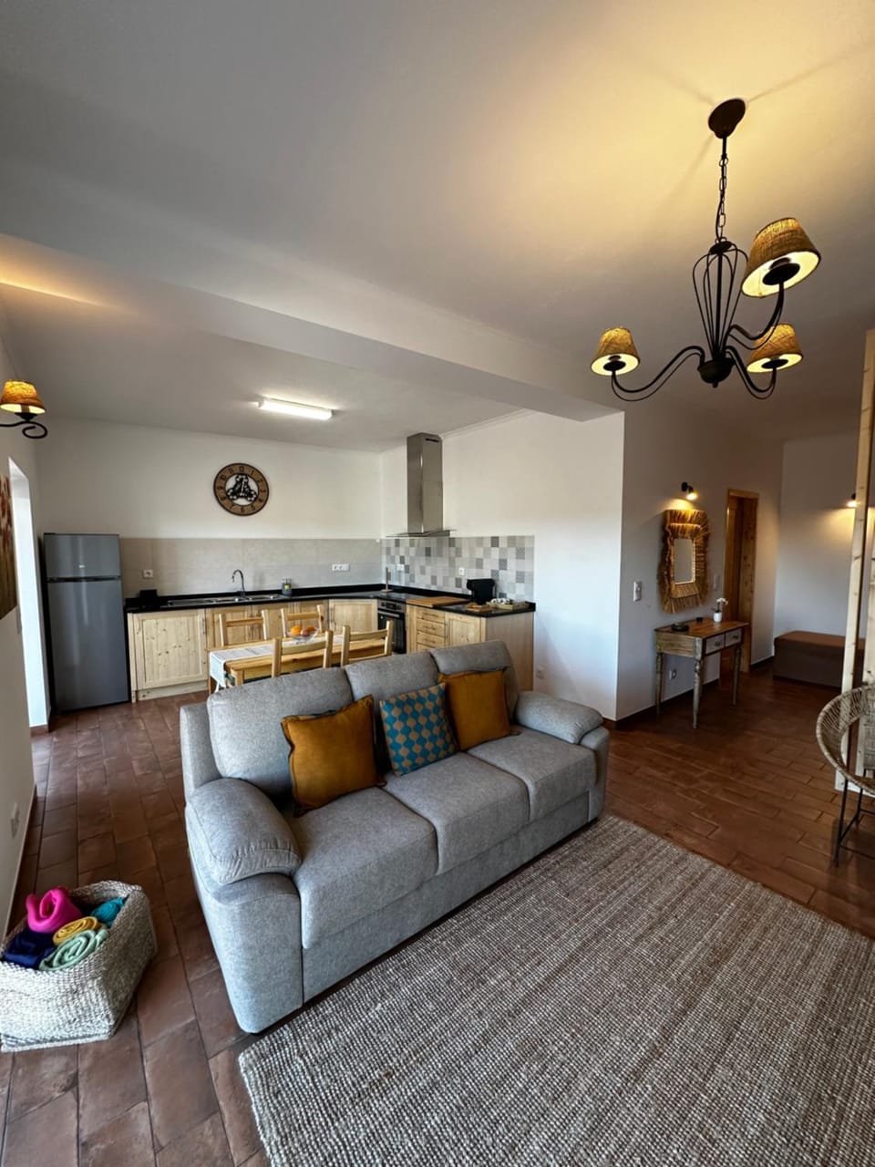 Kitchen or kitchenette, Living room, Seating area, Dining area, minibar, pet friendly, stove, dryer
