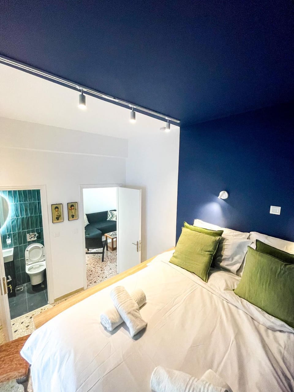 Apartment near Metro + Port Apartment in Pireas