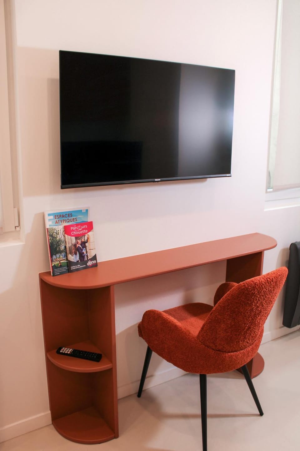 TV and multimedia, Seating area
