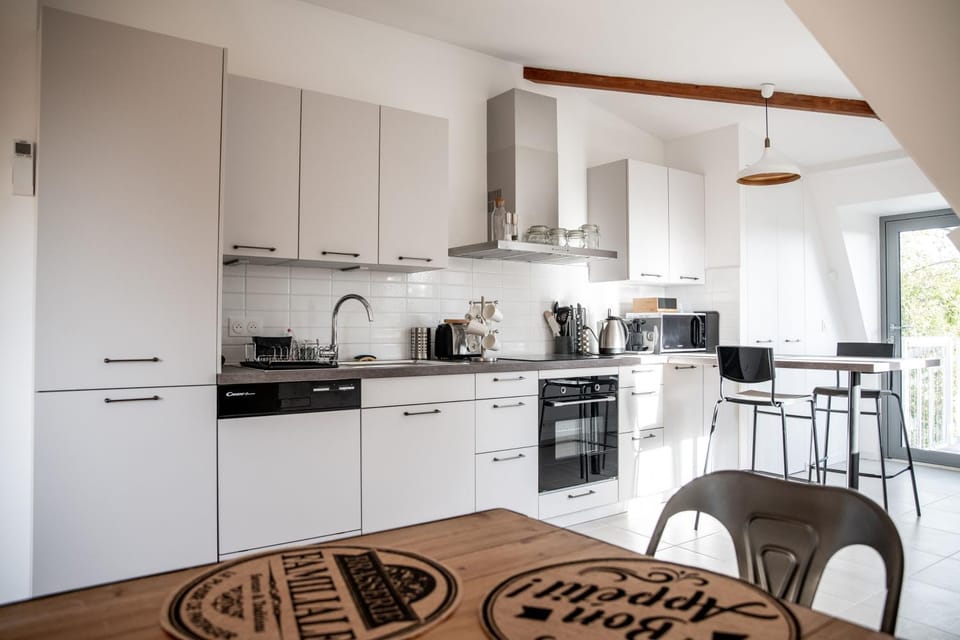 Coffee/tea facilities, Kitchen or kitchenette, dishwasher, minibar, pet friendly, stove, toaster