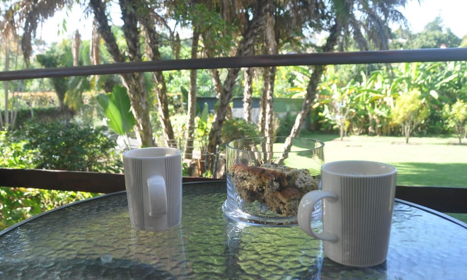 Patio, Day, Garden, Dining area, Garden view