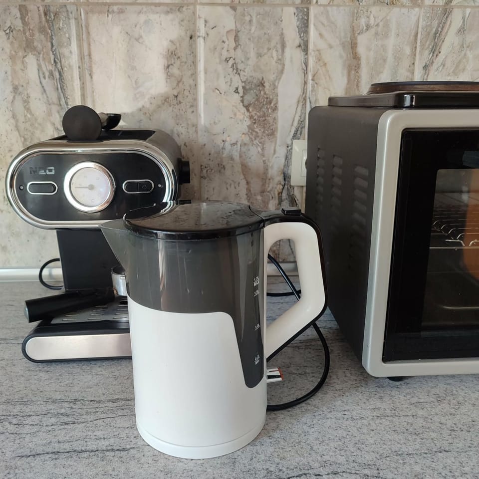 Coffee/tea facilities, kitchen