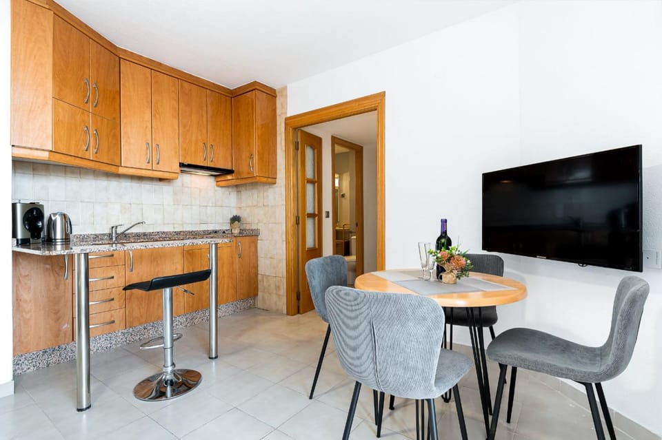 TV and multimedia, Kitchen or kitchenette, Dining area
